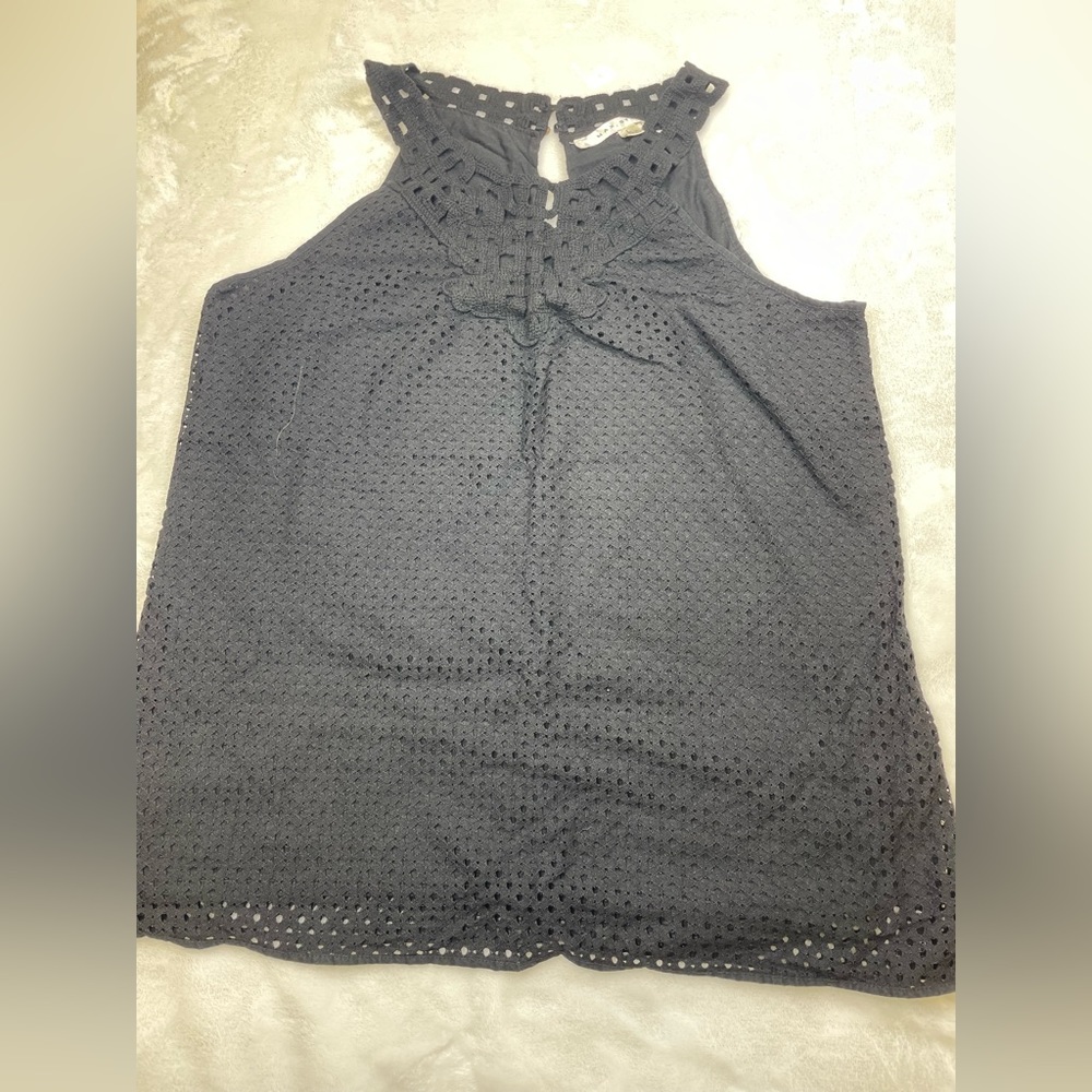 Max Studio black top